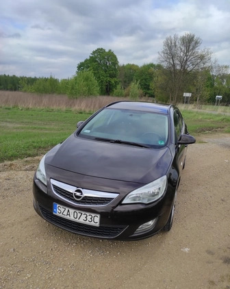 Opel Astra cena 19000 przebieg: 254600, rok produkcji 2011 z Poręba małe 497